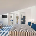 Sorrentovibes - Exclusive New In Center For Families * ソレント