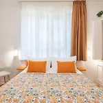 Sorrentovibes - Exclusive New In Center For Families ソレント