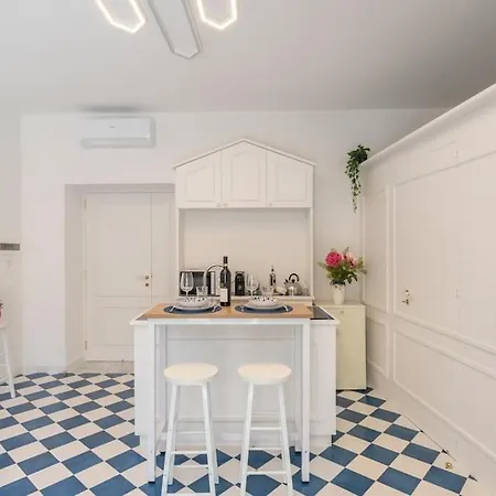 Sorrentovibes - Exclusive New In Center For Families * Sorrento
